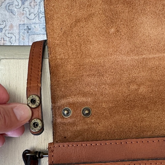 Patricia Nash Brown Leather Crossbody Bag - Picture 4 of 14